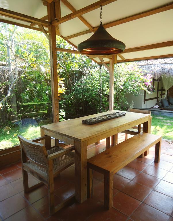 Villa Bhuvana With Private Swimming Pool Gili Trawangan Exterior foto